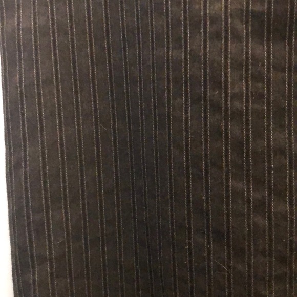 Pencil skirt with bows on back! - Picture 2 of 3